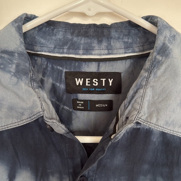 Westy Men’s button down blue tie dye 
Size M - Picture 2 of 5